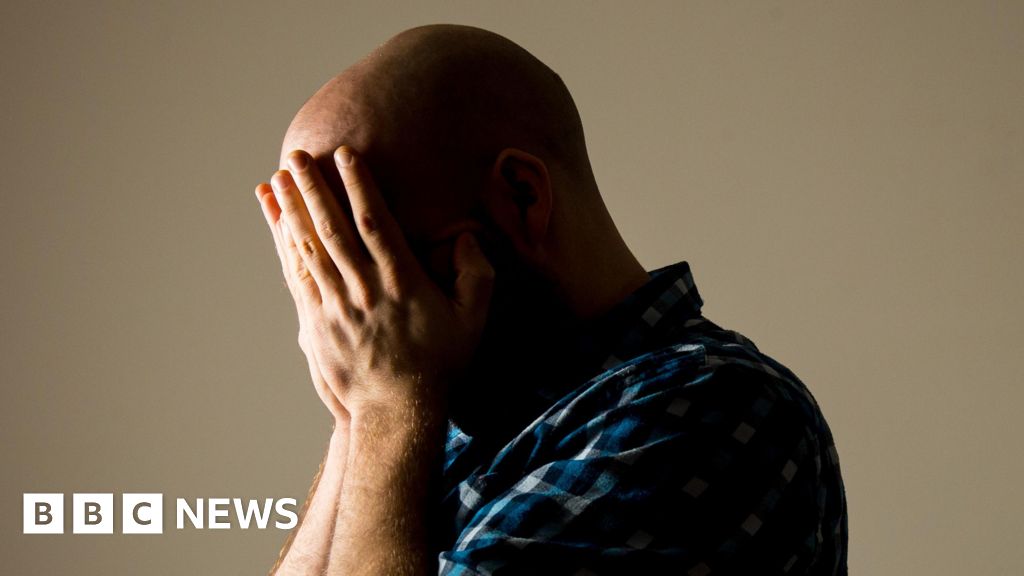 NHS urged to rollout QR trauma cards after Essex trial