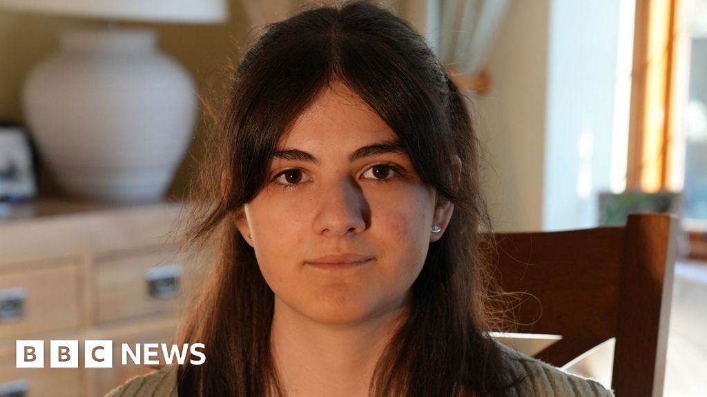 Long Covid: Young people describe 'battle' to access NHS care