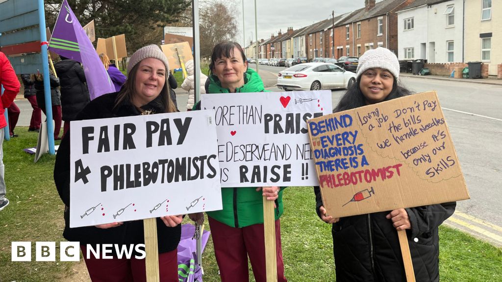 Specialist NHS staff begin three days of strike action