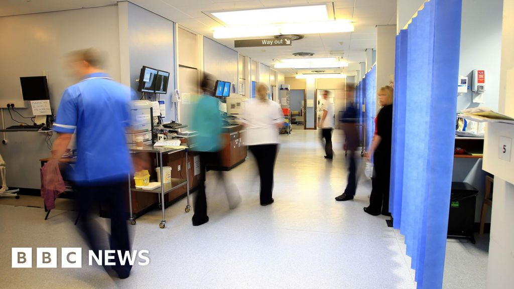 NHS Scotland staff offered 8% pay rise