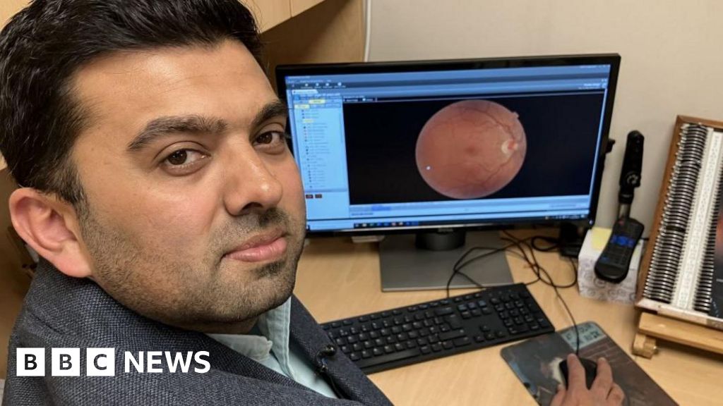 Eyecare scheme saving Gloucestershire NHS £250k a year