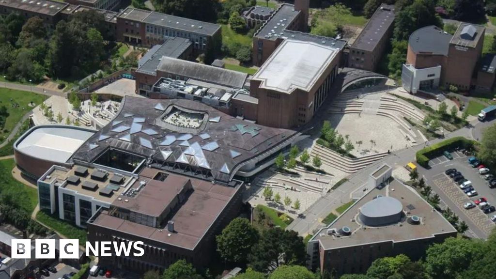 Exeter University leads £6.5m hub to cut NHS carbon footprint