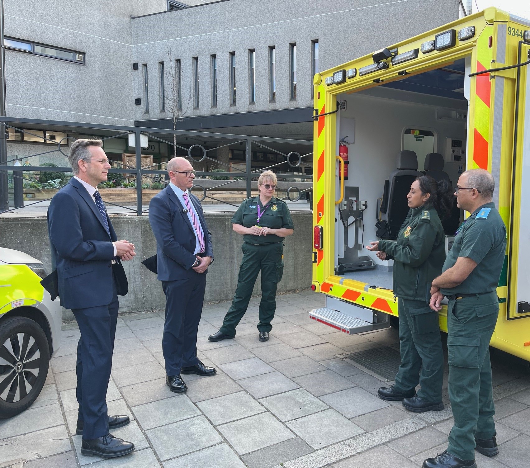 NHS England chief executive praises London Ambulance Service staff for their trailblazing work - London Ambulance Service NHS Trust